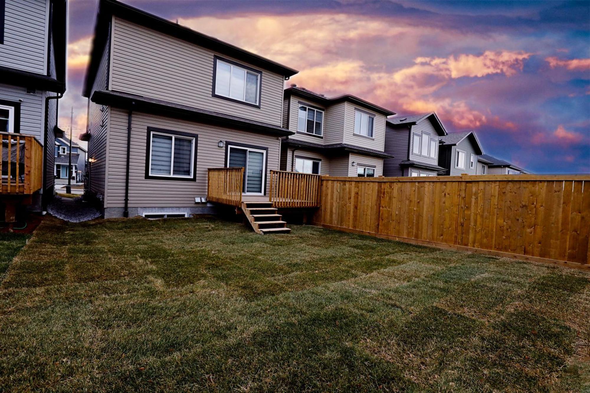 Beautiful Home With 4 King Beds,Airport,Disney+ Edmonton Eksteriør bilde