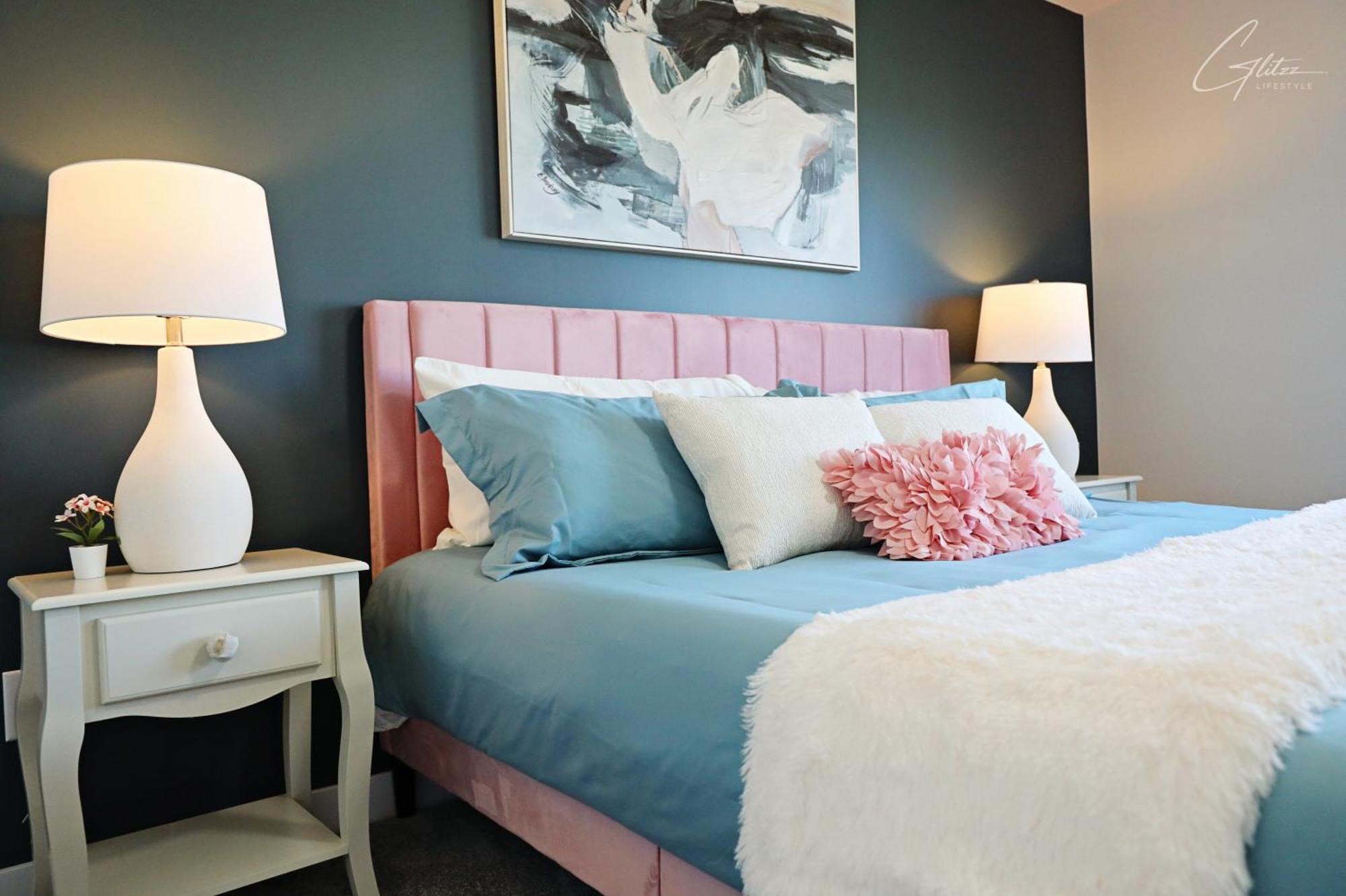 Beautiful Home With 4 King Beds,Airport,Disney+ Edmonton Eksteriør bilde